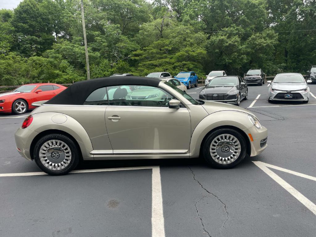 2016 Volkswagen Beetle Image 5