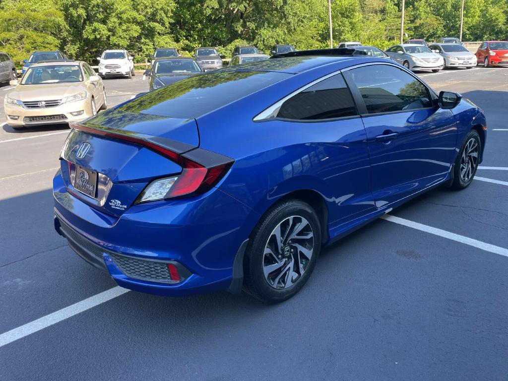 2017 Honda Civic Image 6
