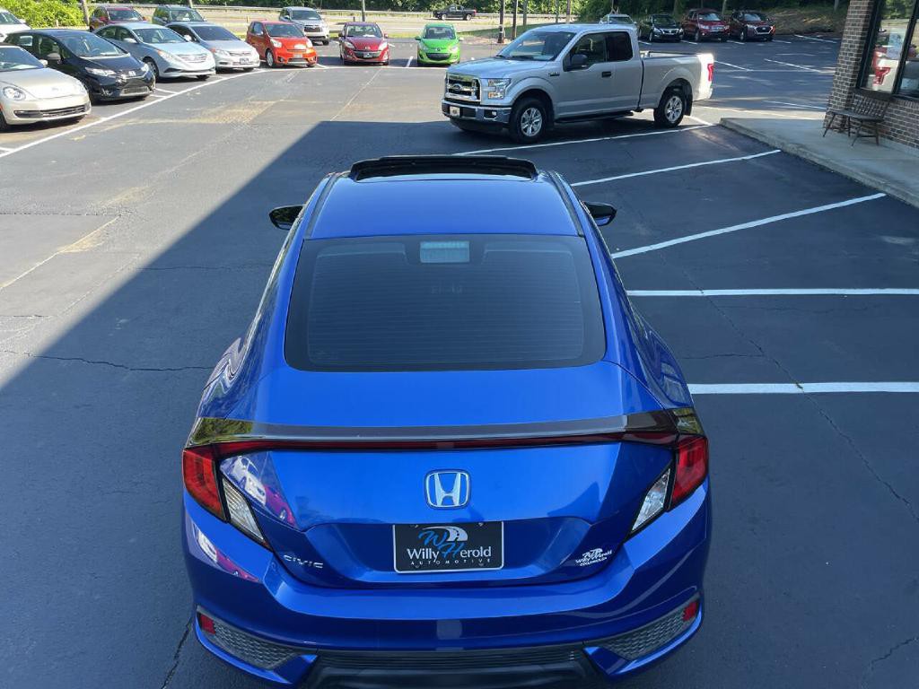 2017 Honda Civic Image 9
