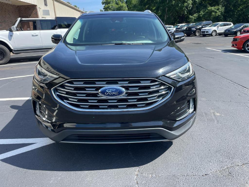 2019 Ford Edge Image 3