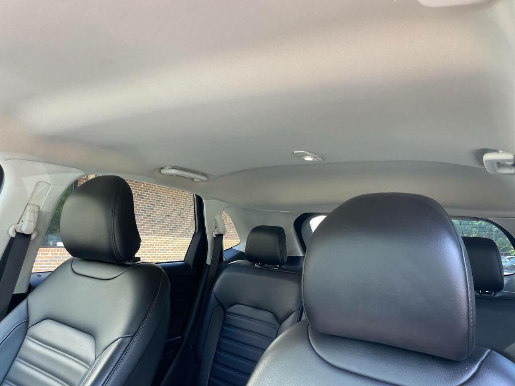 2019 Ford Edge Image 23