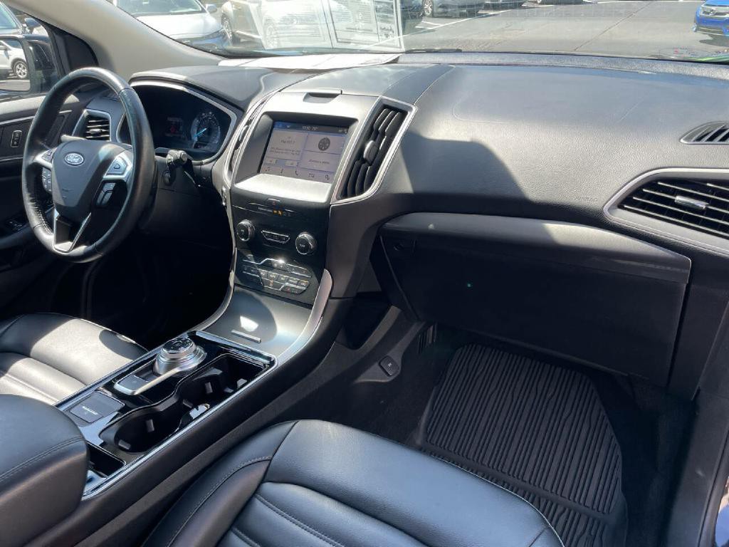 2019 Ford Edge Image 30