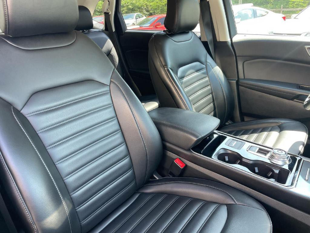 2019 Ford Edge Image 31