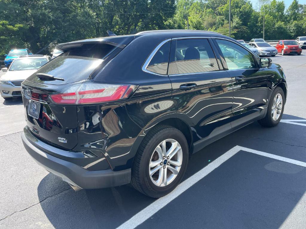 2019 Ford Edge Image 40