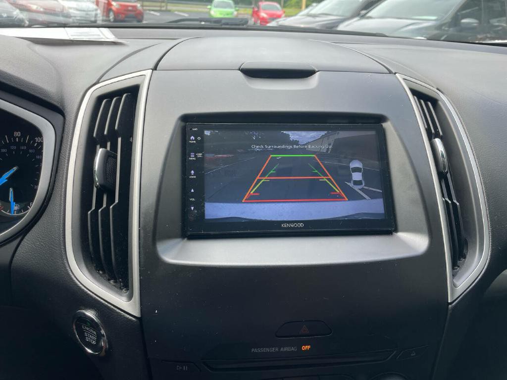 2017 Ford Edge Image 16
