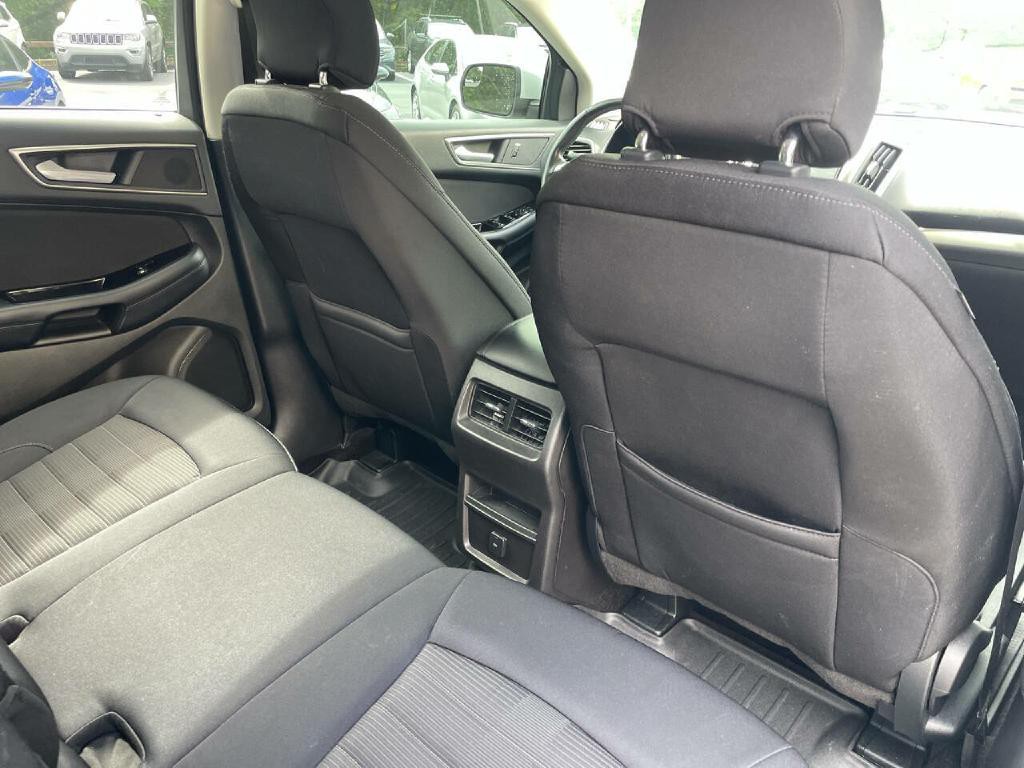 2017 Ford Edge Image 26