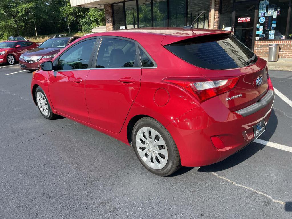 2016 Hyundai Elantra Image 30