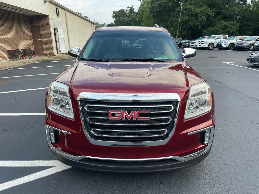 2017 GMC Terrain Image 2