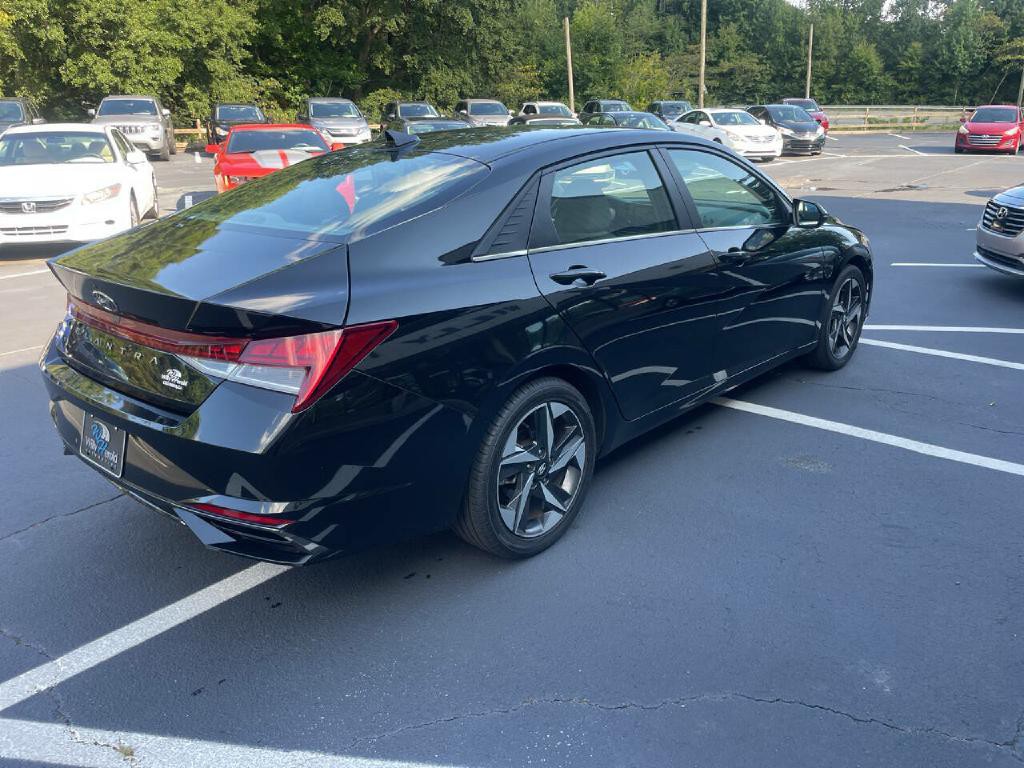 2022 Hyundai Elantra Image 6