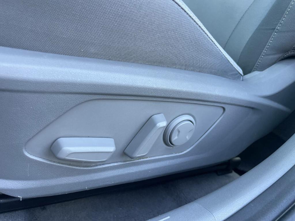 2022 Hyundai Elantra Image 12