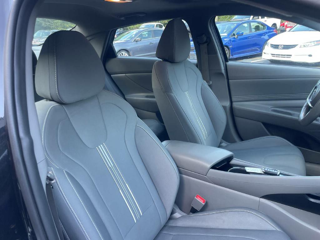 2022 Hyundai Elantra Image 29