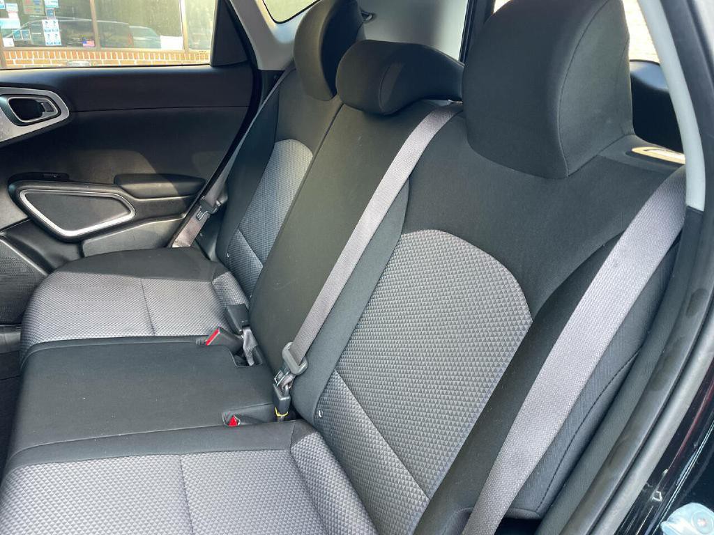 2022 Kia Soul Image 19