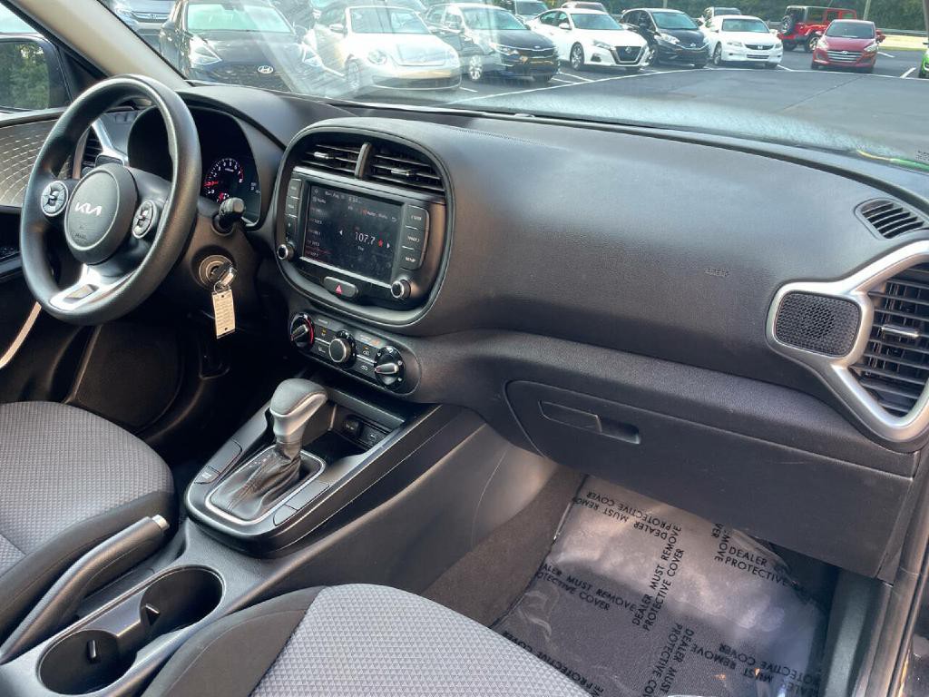 2022 Kia Soul Image 24