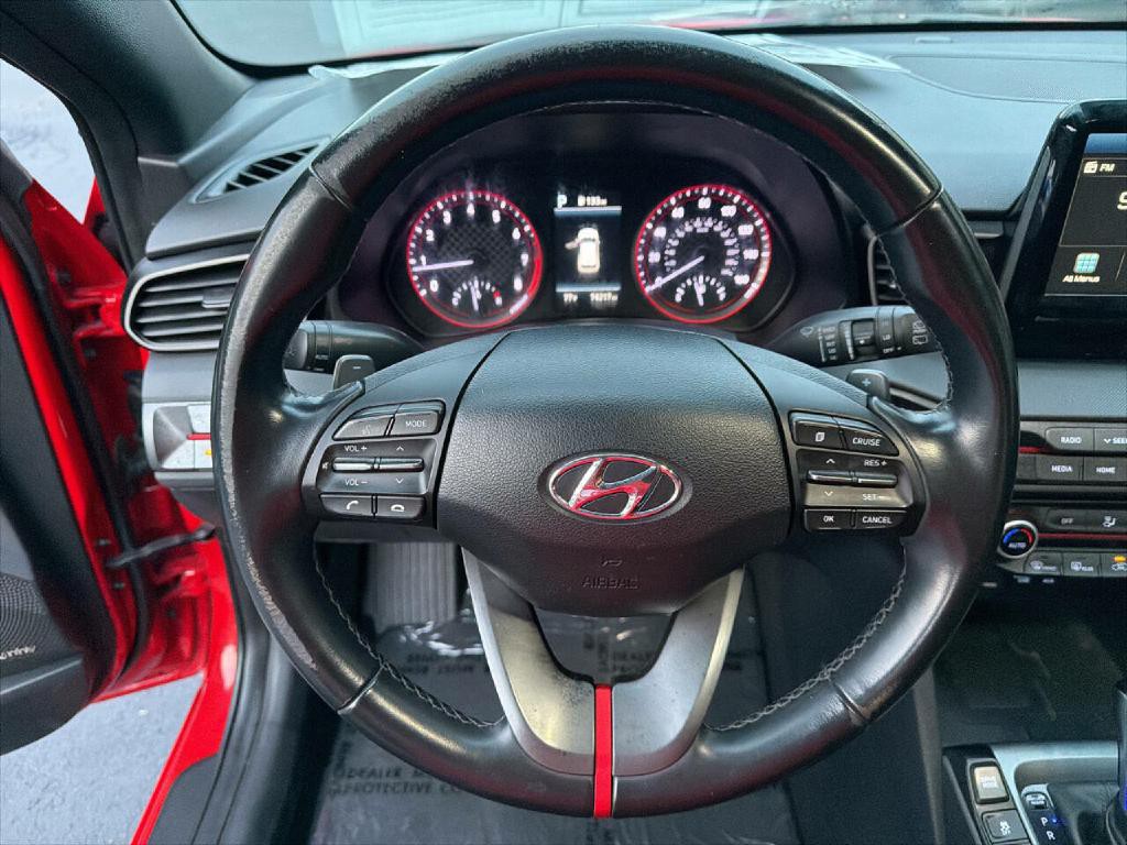 2020 Hyundai Veloster Image 12