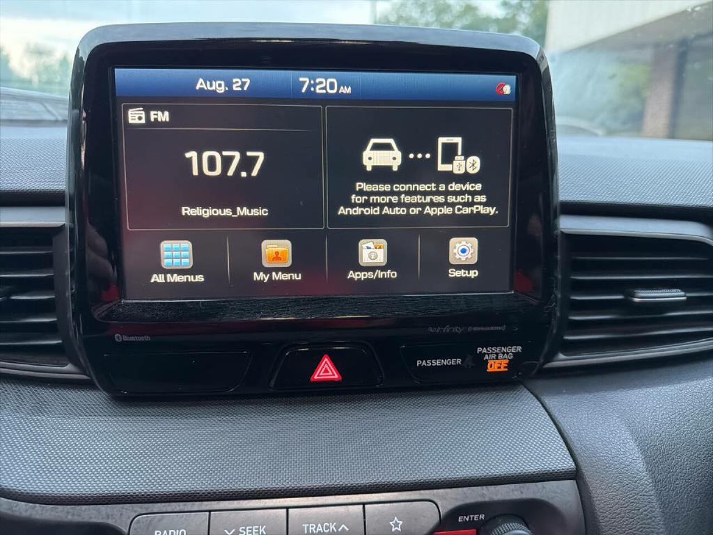 2020 Hyundai Veloster Image 16