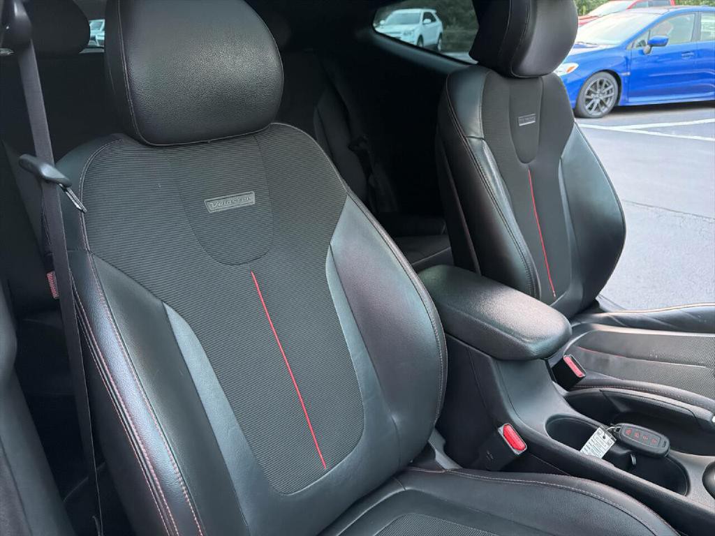 2020 Hyundai Veloster Image 26
