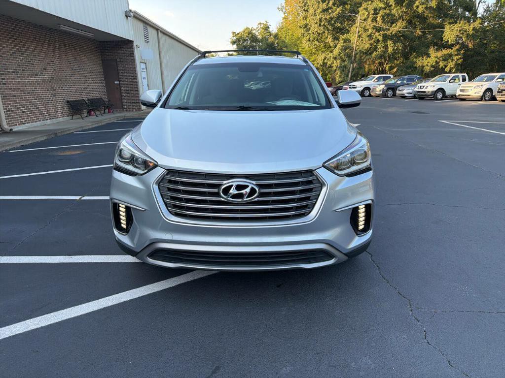 2017 Hyundai Santa Fe Image 3