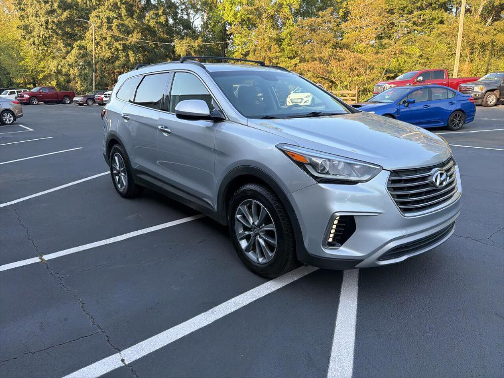 2017 Hyundai Santa Fe Image 4