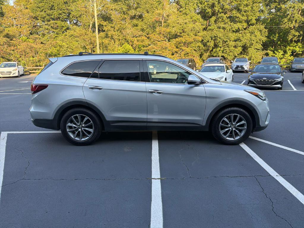 2017 Hyundai Santa Fe Image 5
