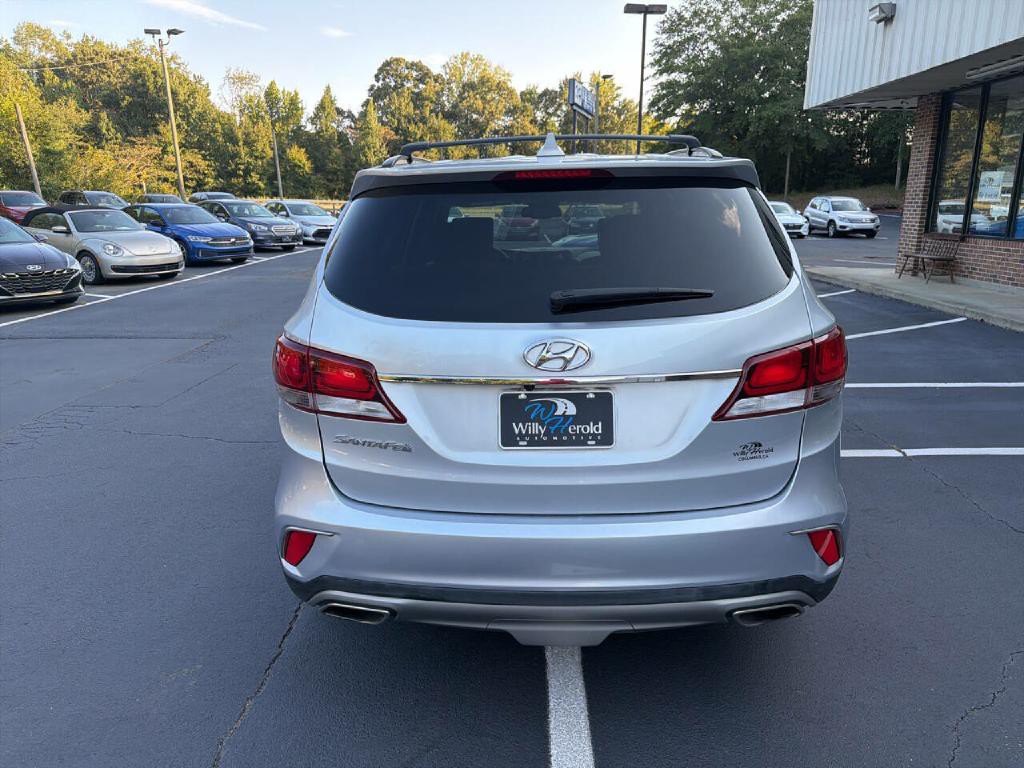 2017 Hyundai Santa Fe Image 6