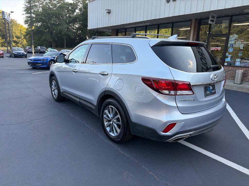 2017 Hyundai Santa Fe Image 7