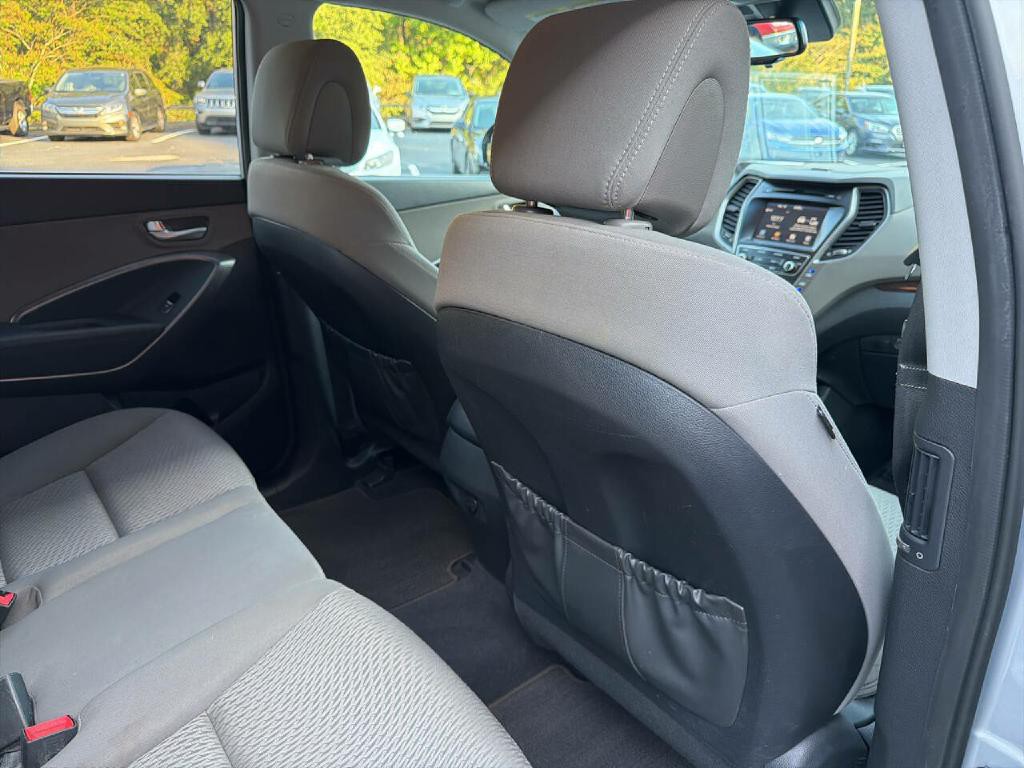 2017 Hyundai Santa Fe Image 26