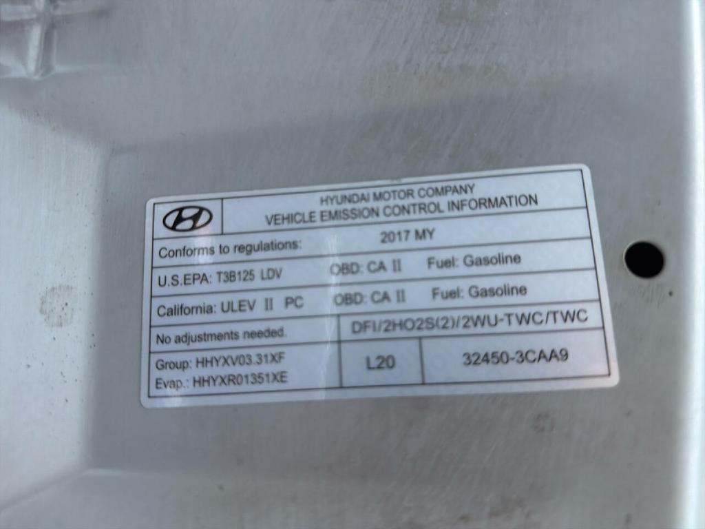 2017 Hyundai Santa Fe Image 37