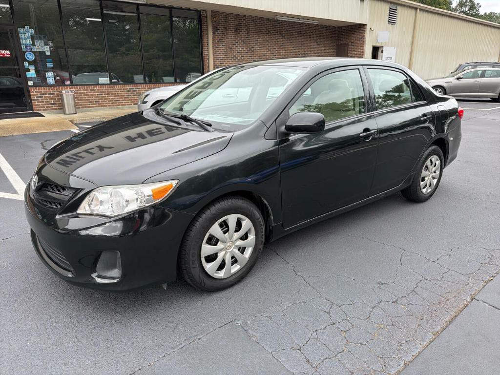2013 Toyota Corolla Image 2