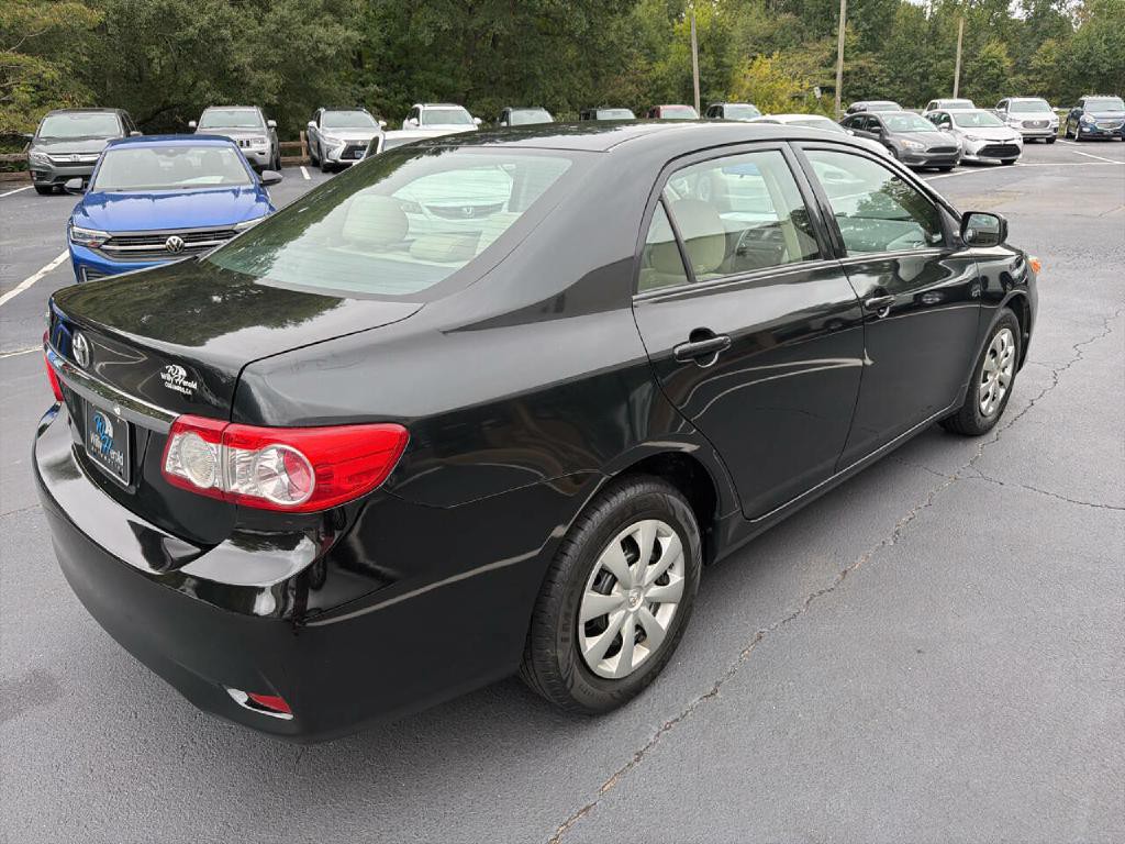 2013 Toyota Corolla Image 6