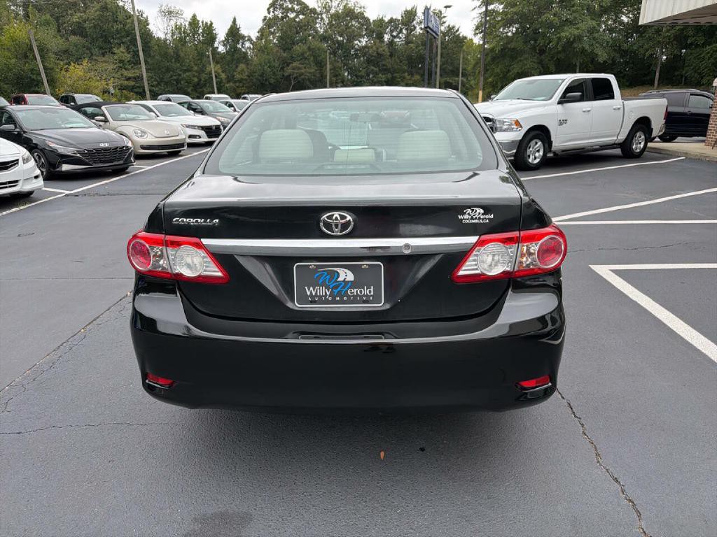 2013 Toyota Corolla Image 7