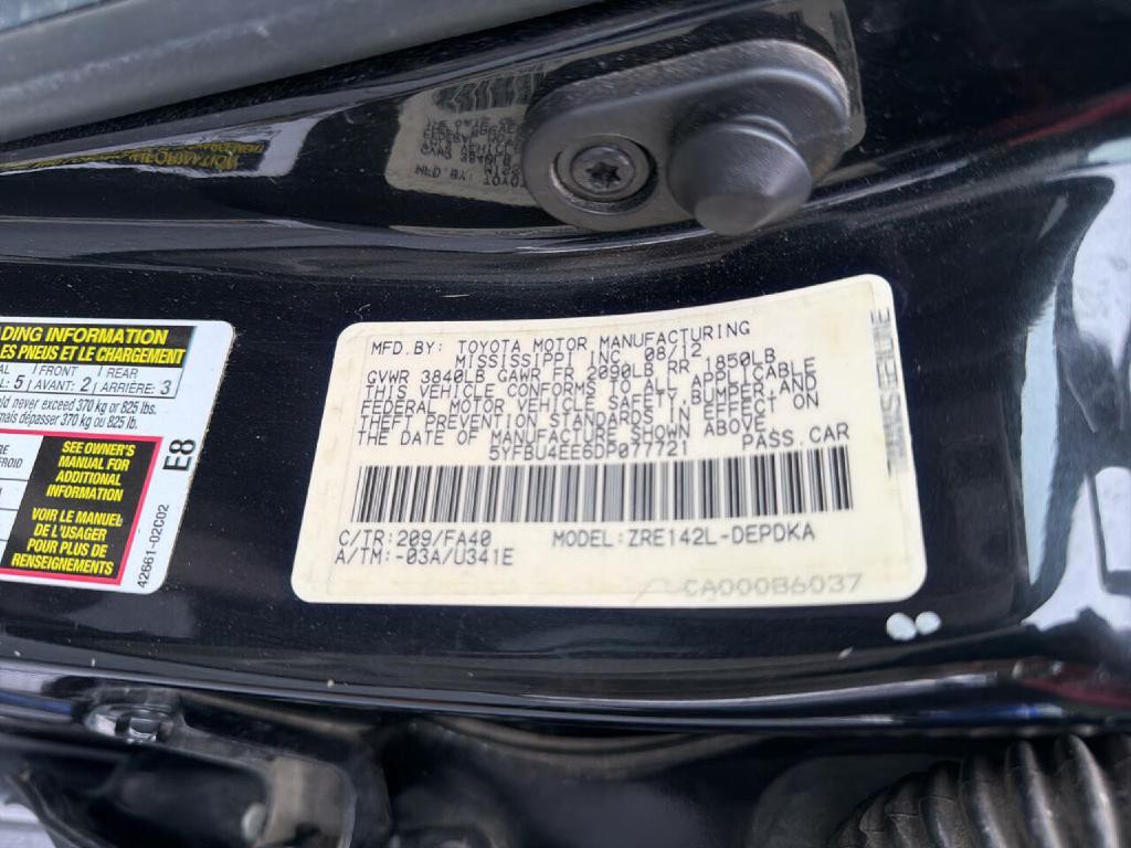 2013 Toyota Corolla Image 28