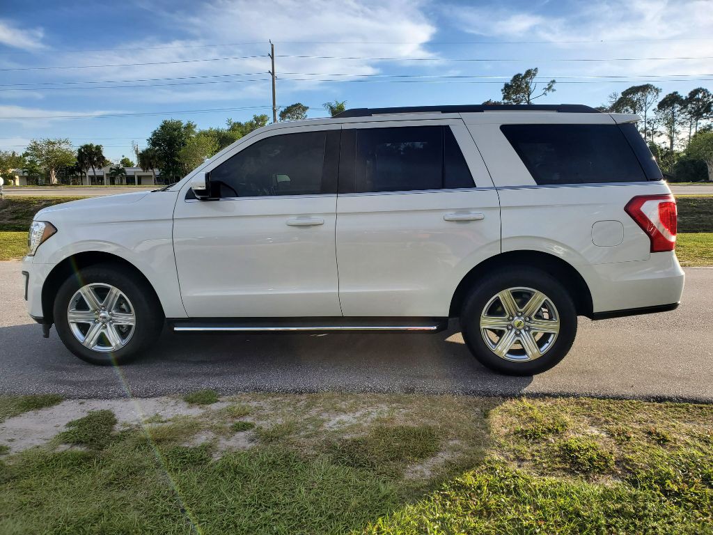 2020 Ford Expedition Image 2