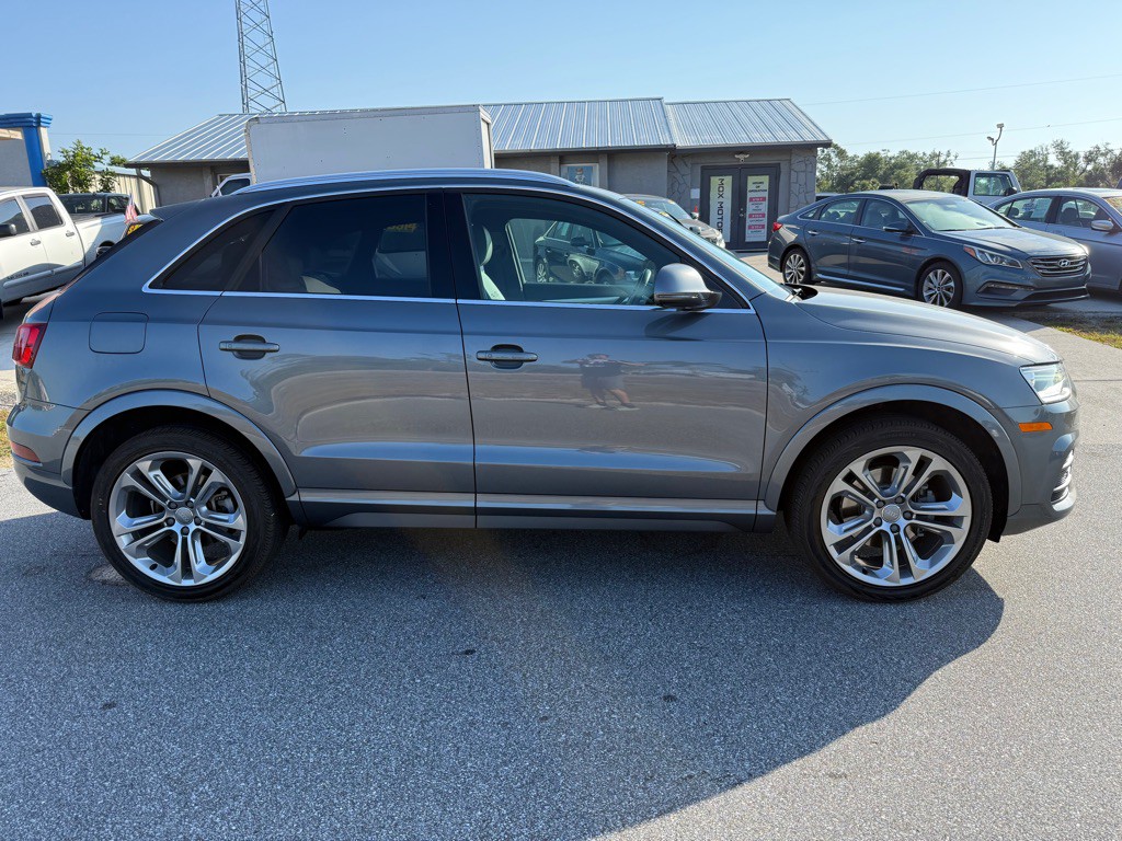 2016 Audi Q3 Image 2