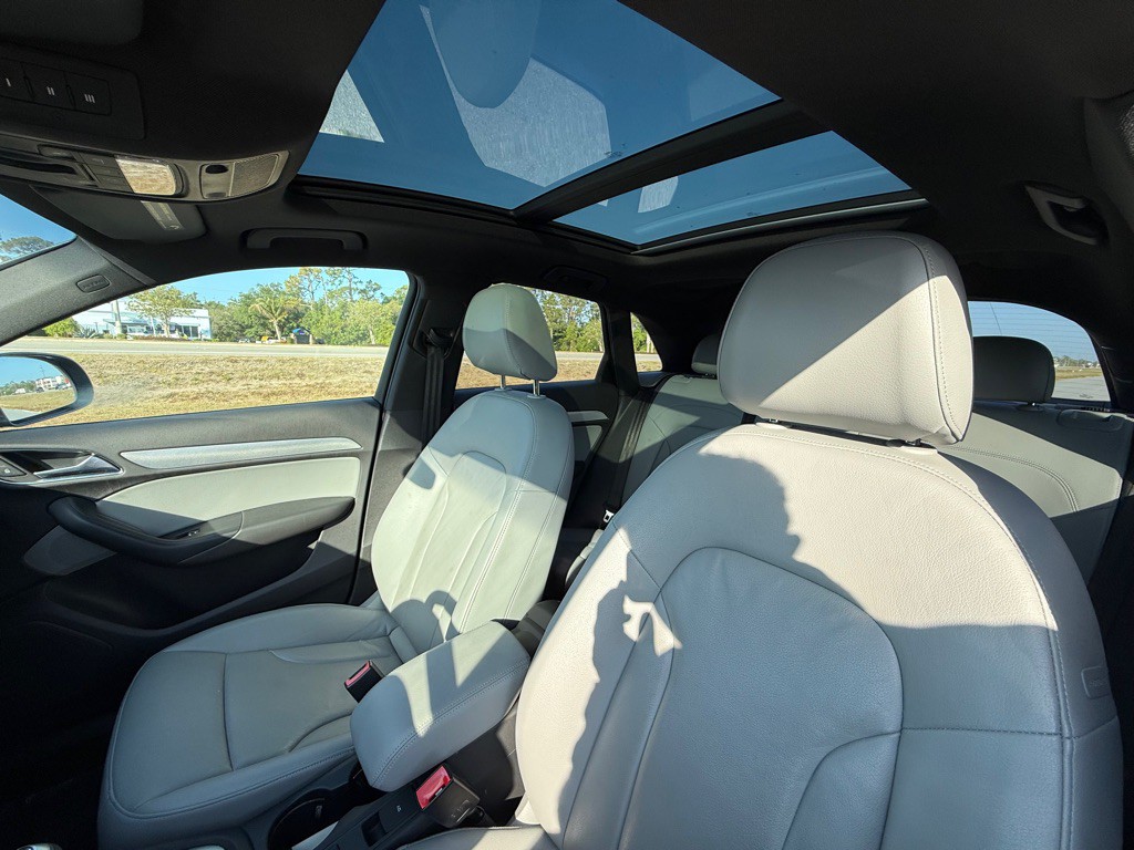 2016 Audi Q3 Image 18