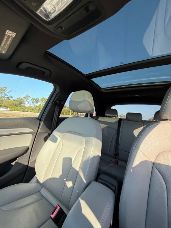 2016 Audi Q3 Image 19