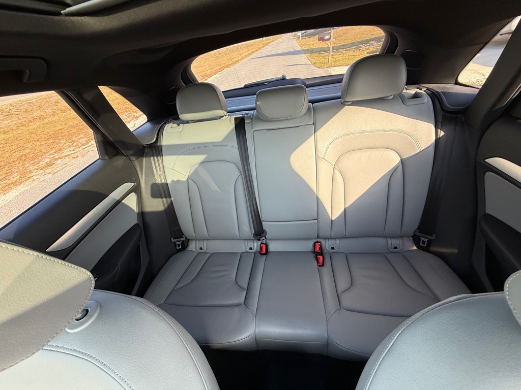 2016 Audi Q3 Image 20