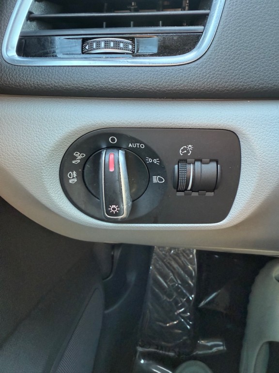 2016 Audi Q3 Image 26