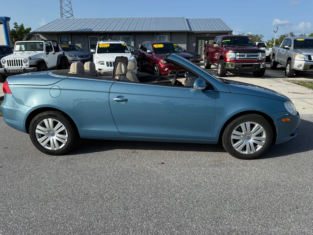 2008 Volkswagen Eos Image 2