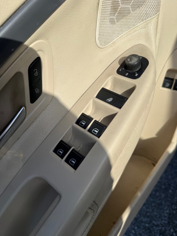 2008 Volkswagen Eos Image 10