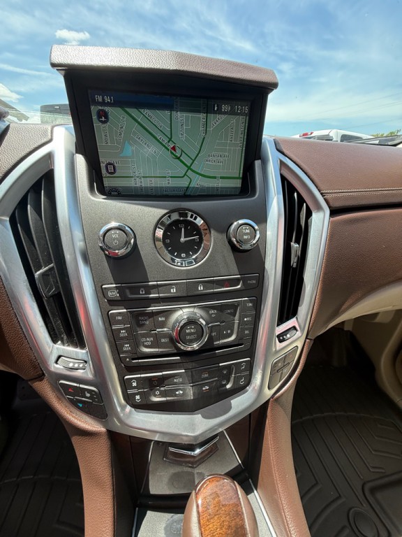 2012 Cadillac SRX Image 8