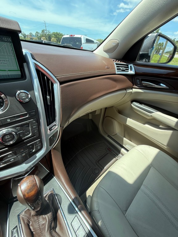 2012 Cadillac SRX Image 9