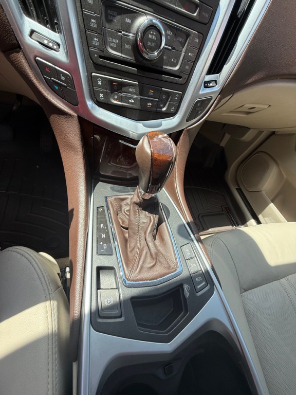 2012 Cadillac SRX Image 10
