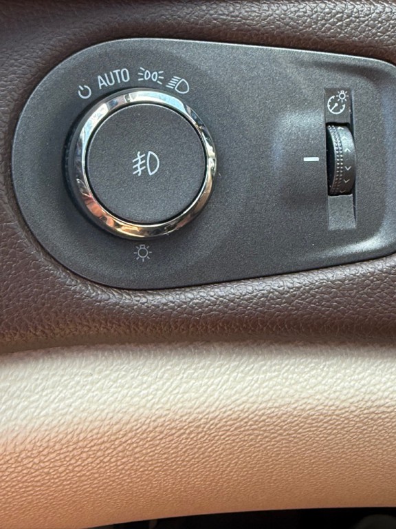 2012 Cadillac SRX Image 15