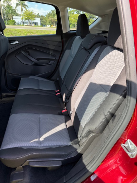 2017 Ford C-Max Image 11