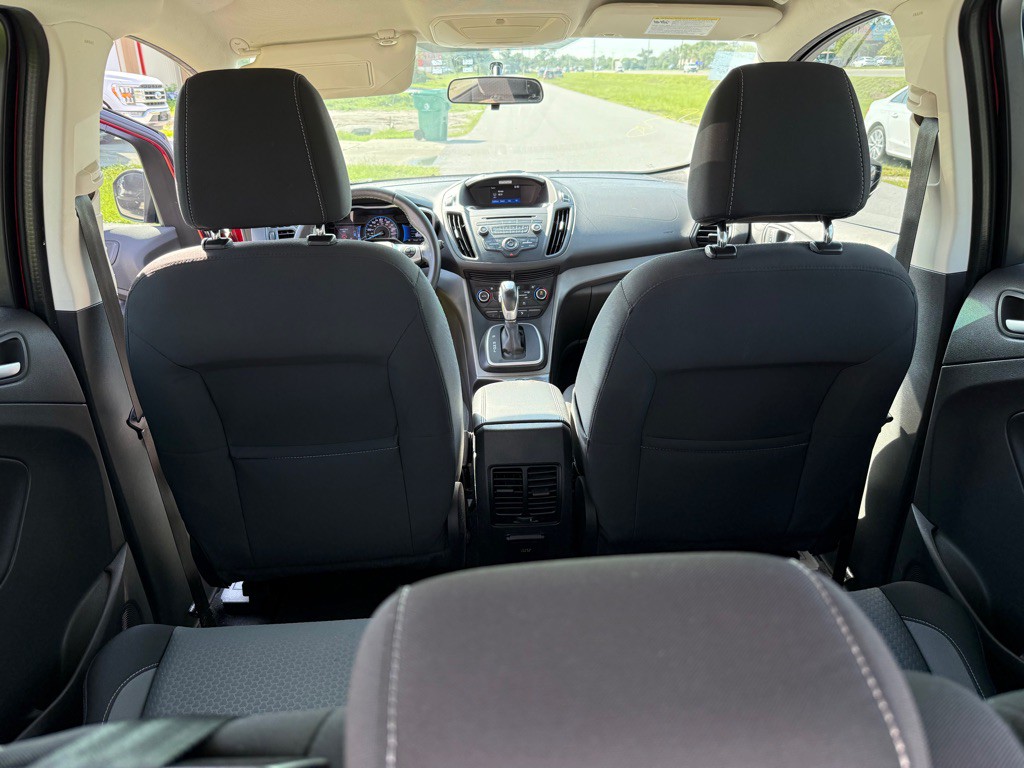 2017 Ford C-Max Image 13