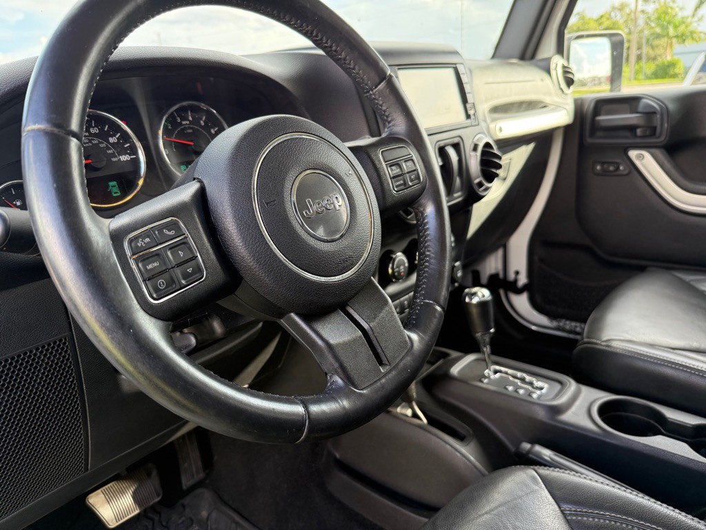 2016 Jeep Wrangler Image 13