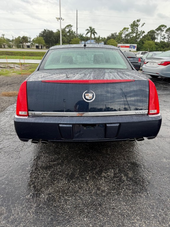 2008 Cadillac DTS Image 5