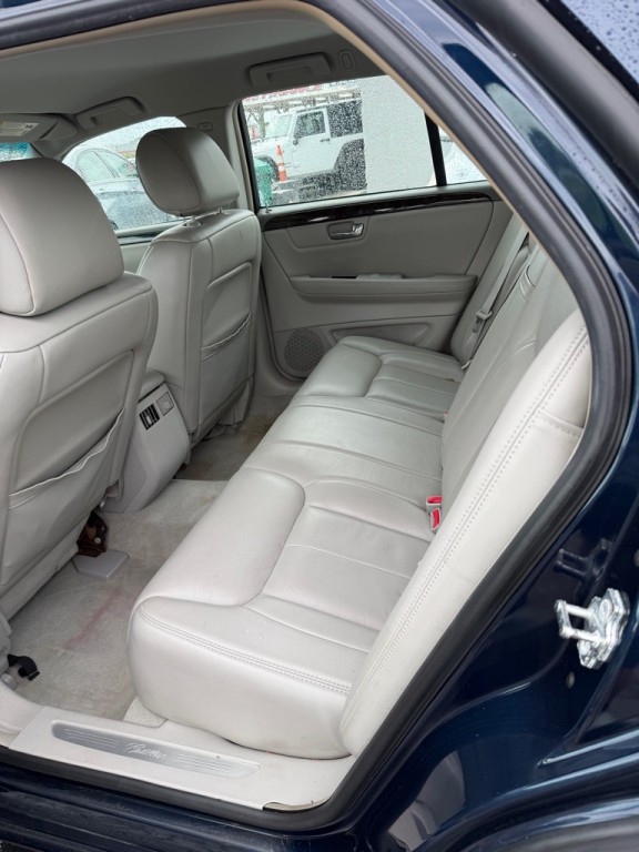2008 Cadillac DTS Image 11