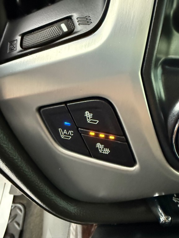 2015 GMC Sierra Image 17