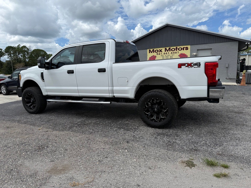 2017 Ford F-250 Image 3